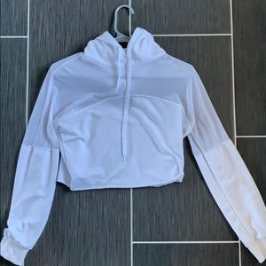 White crop top sweater